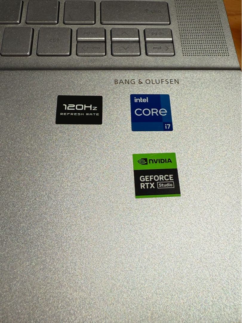 再掲！HP ENVY Core i7 GeForce RTX4060Laptop