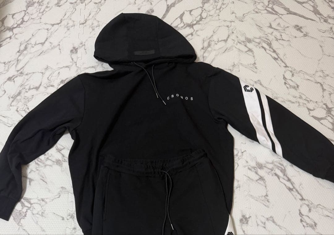 CRONOS ブラックパーカー Sサイズ完売品