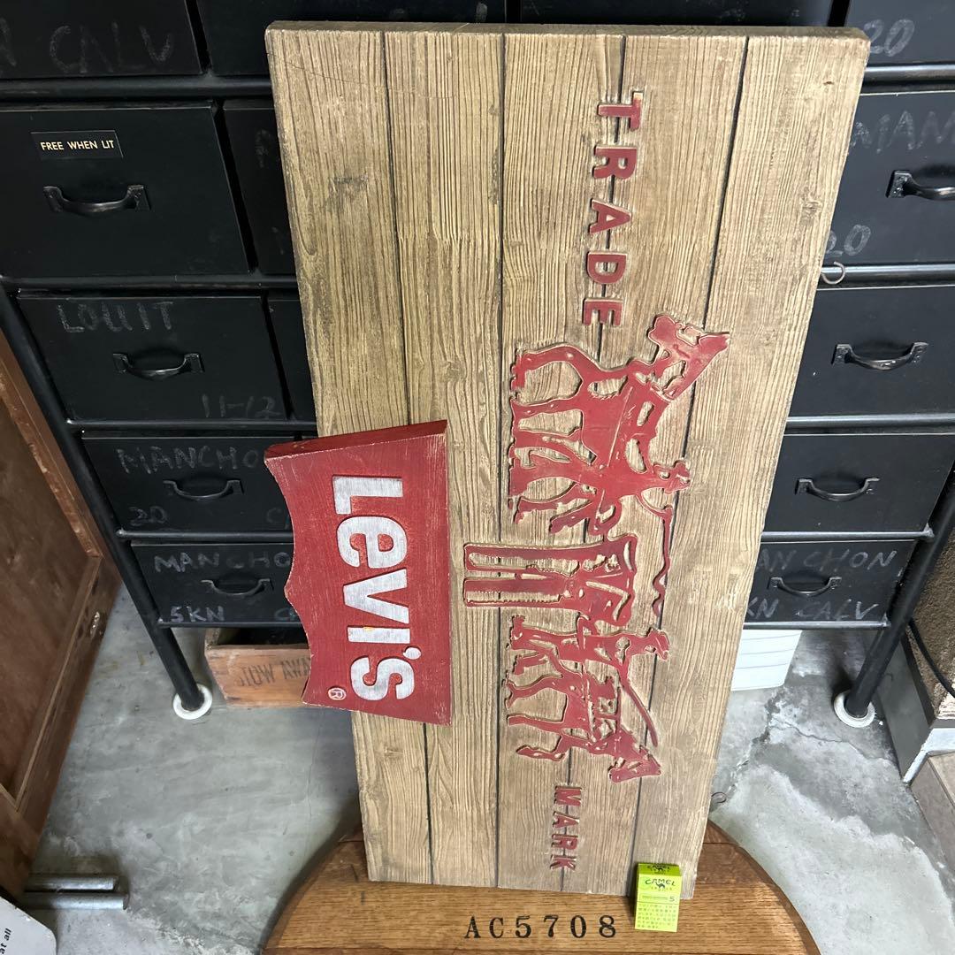 【希少】リーバイス Levi's 大型看板 ウッドサイン 店舗什器 非売品 レア