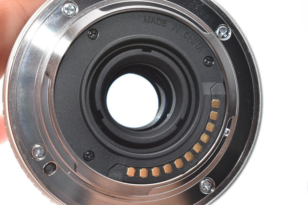 OLYMPUS M.ZUIKO DIGITAL 17mm F2.8 シルバー