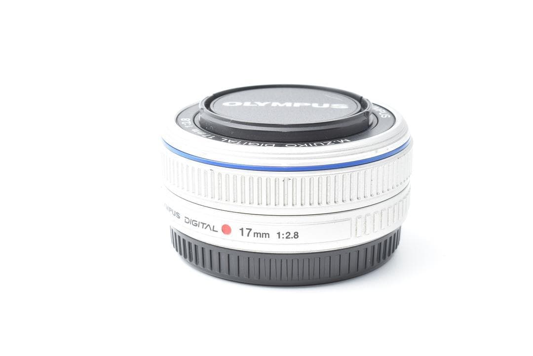 OLYMPUS M.ZUIKO DIGITAL 17mm F2.8 シルバー