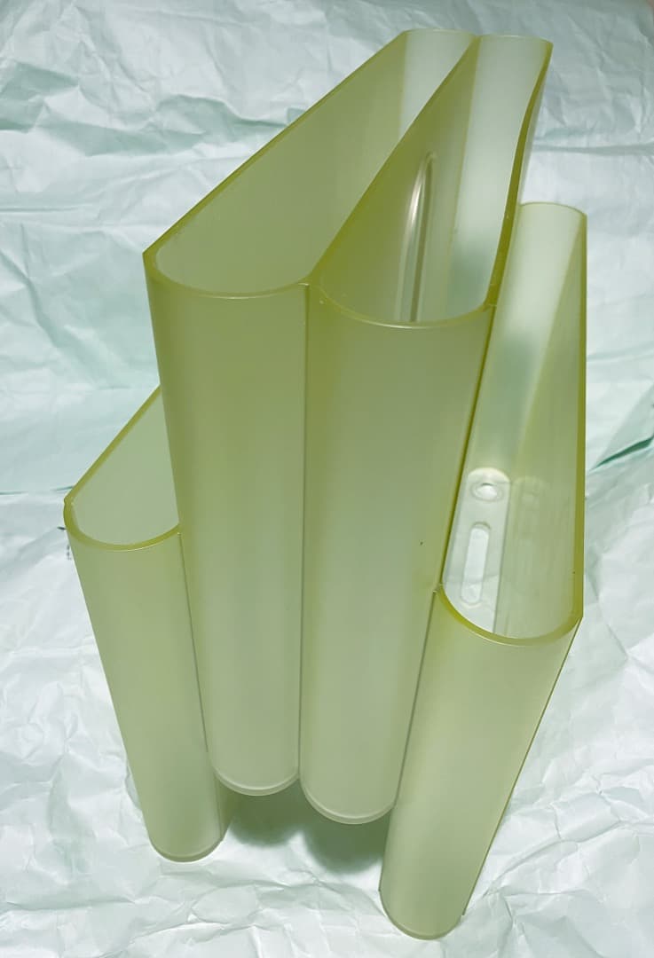 超希少色 Kartell カルテル ポルタリビステ マガジンラック