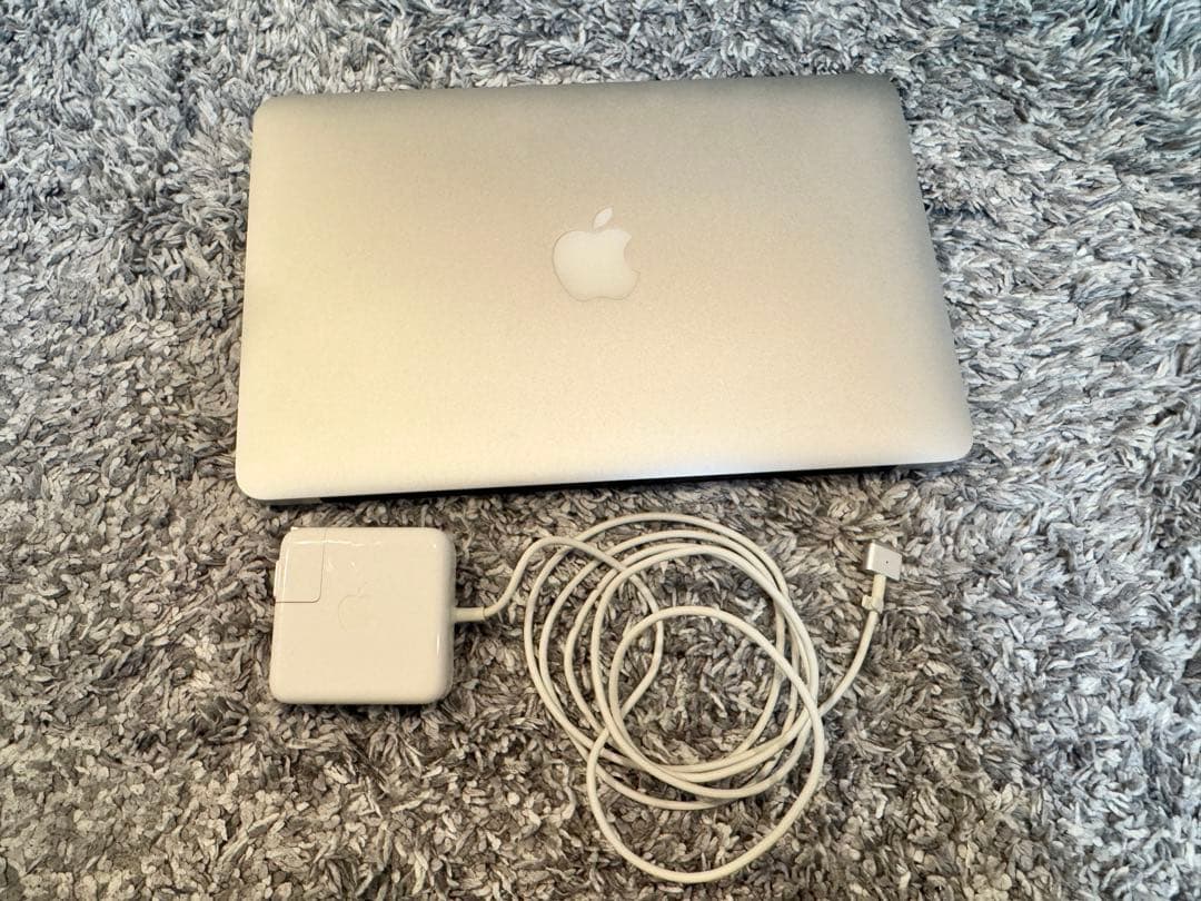 MacBook Air 11インチ 2014 i5/4GB/128GB