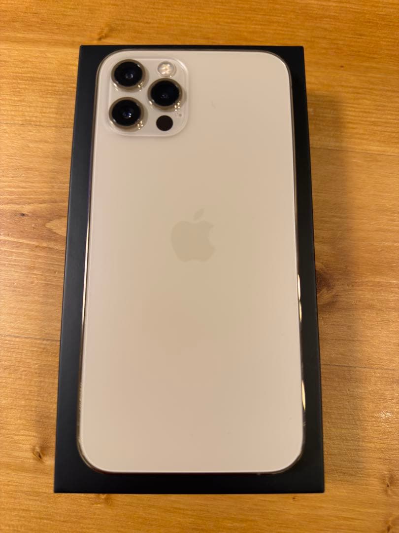 Apple iPhone 12 Pro ゴールド　本体