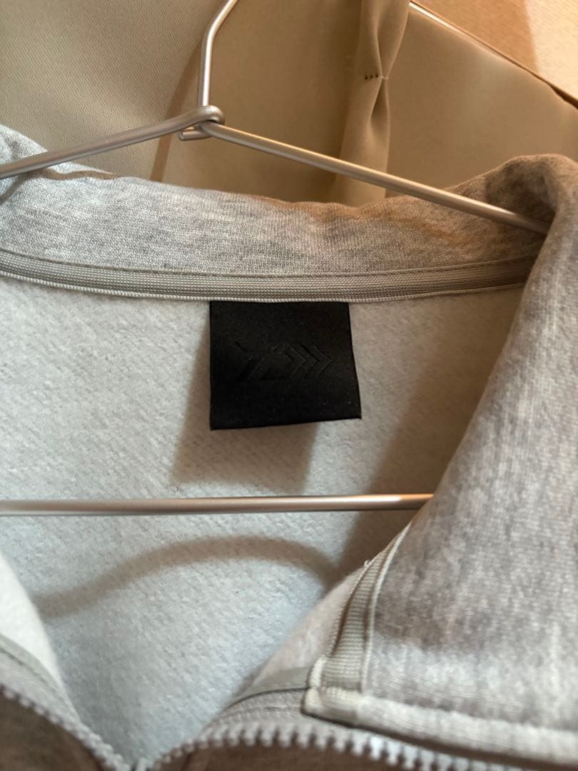 daiwa pier39 ジップパーカー