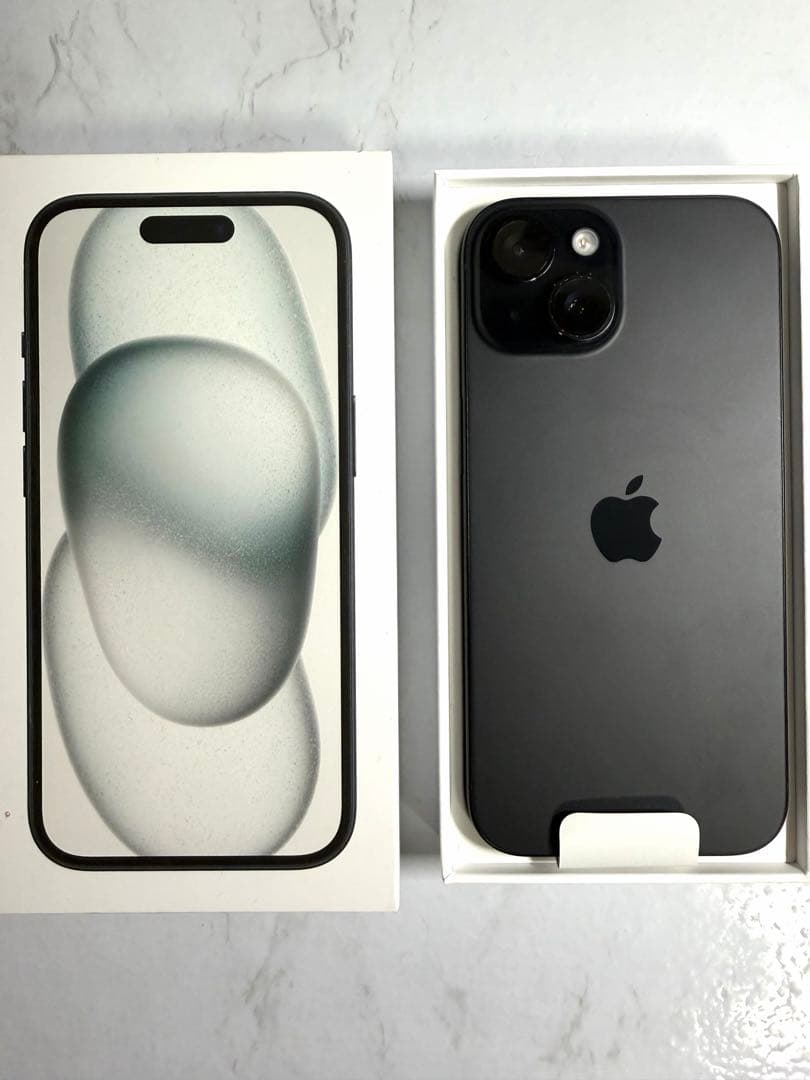 【美品】iPhone 15 128GB ブラック SIMフリー CASETiFY