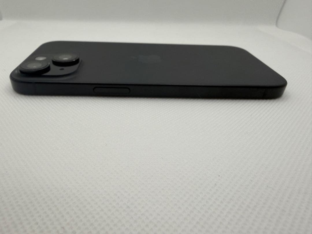 【美品】iPhone 15 128GB ブラック SIMフリー CASETiFY