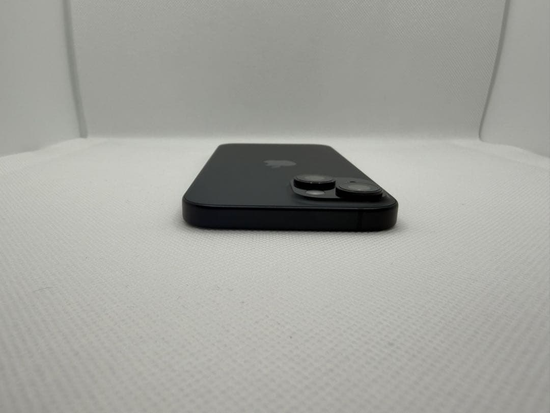 【美品】iPhone 15 128GB ブラック SIMフリー CASETiFY