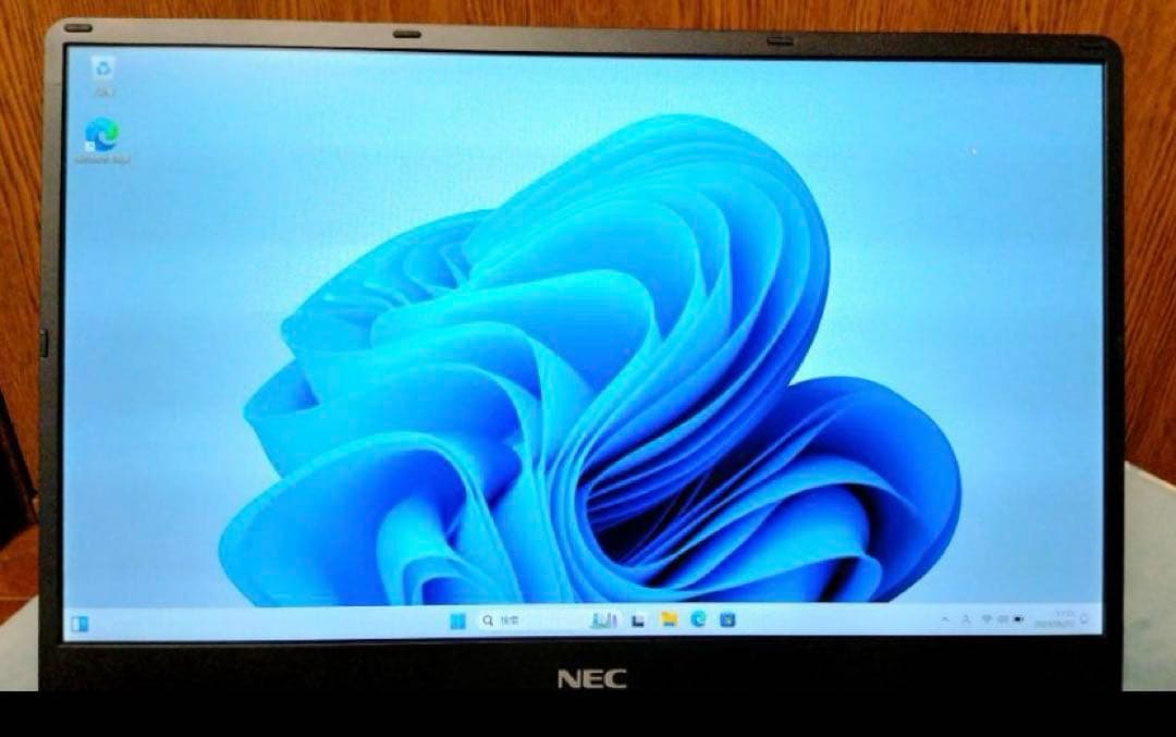 【VersaPro】 12.5インチ フルHD （IPS）8GB 128GB