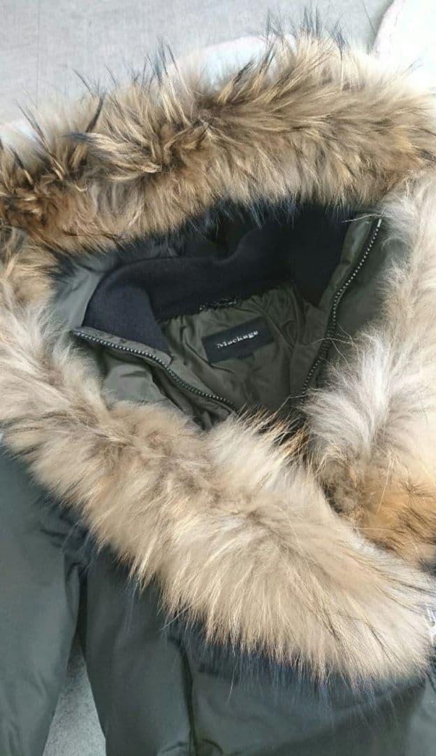 マッカージュ　mackage ダウン