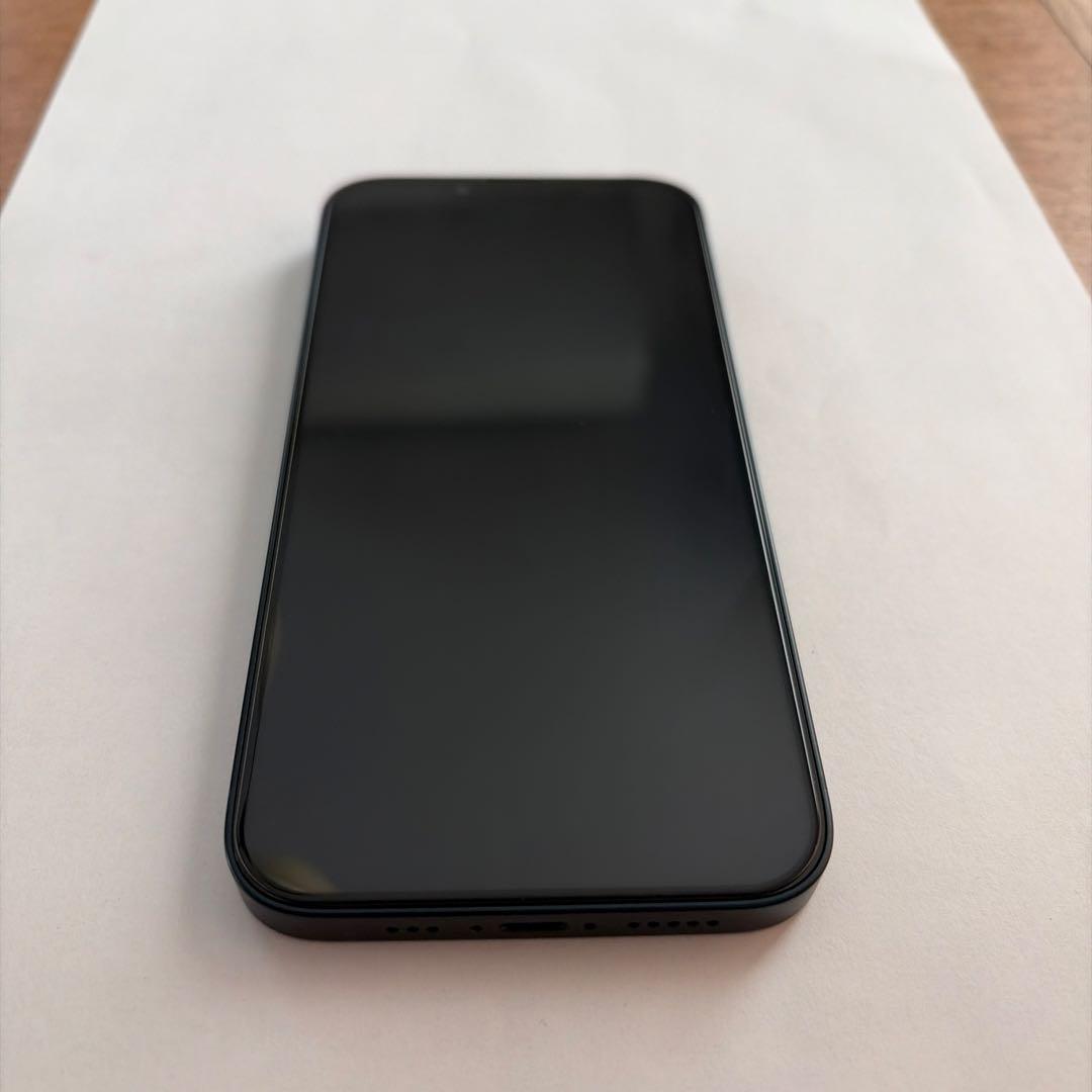 値下げApple iPhone 13本体　ライトニングケーブル付き