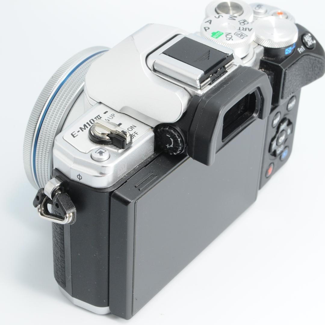★美品★OLYMPUS OM-D E-M10 Mark Ⅲ ダブルレンズキット