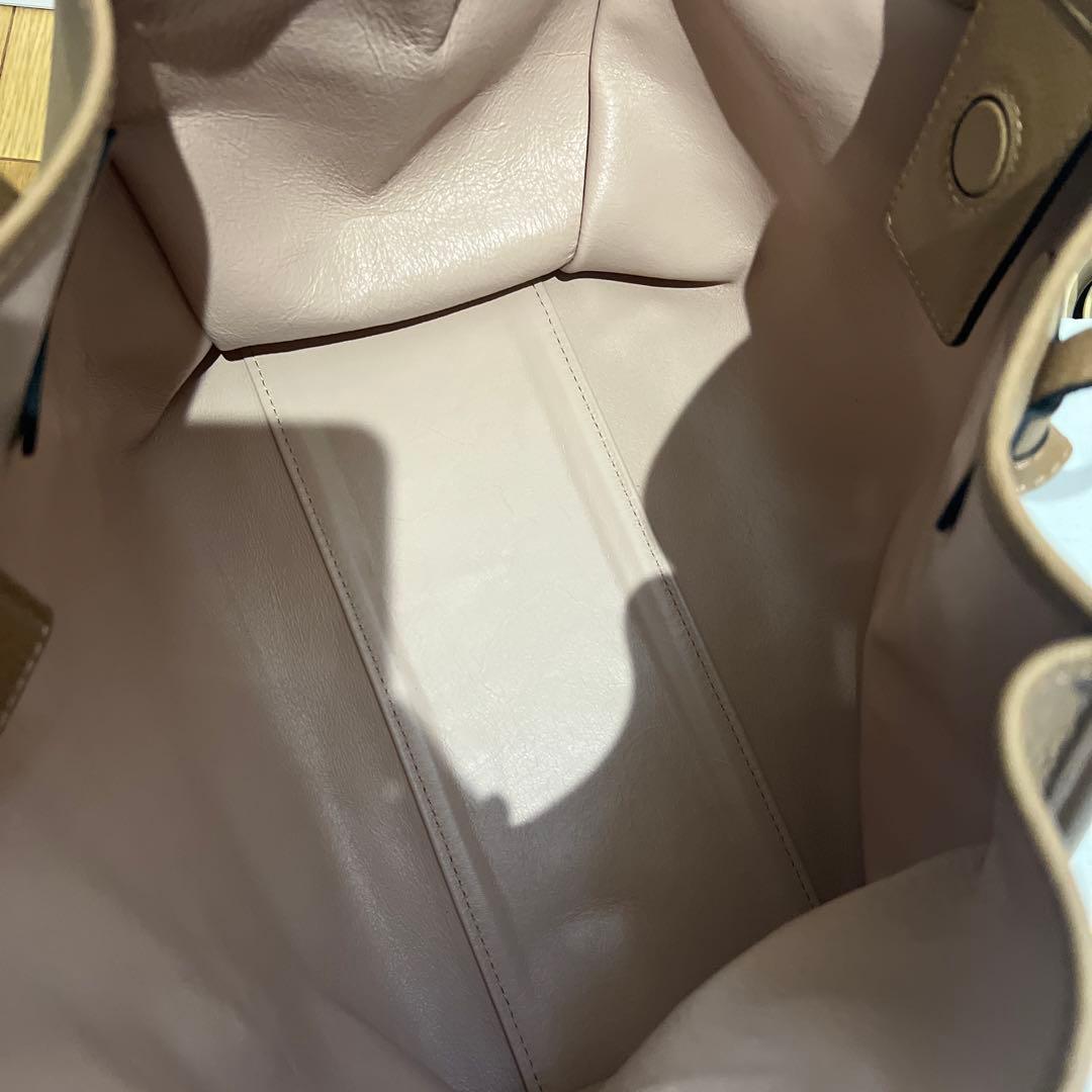 新品　ジャンニキャリーニ