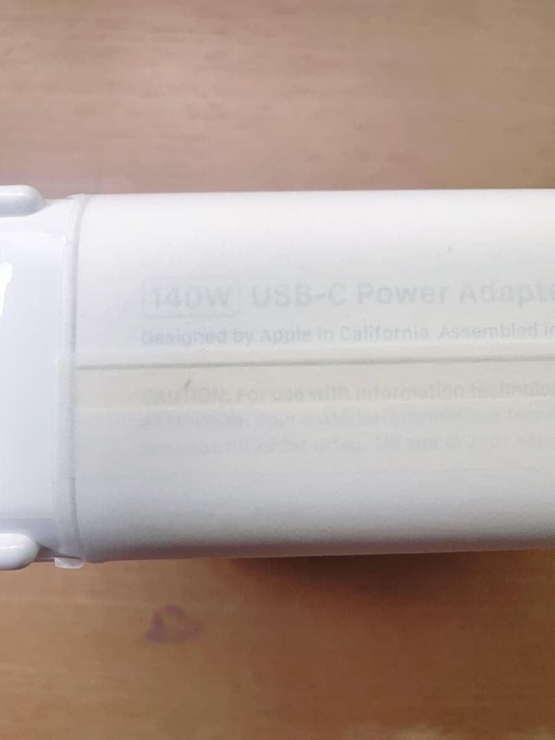 Apple 電源アダプター 折りたたみ式 ホワイト