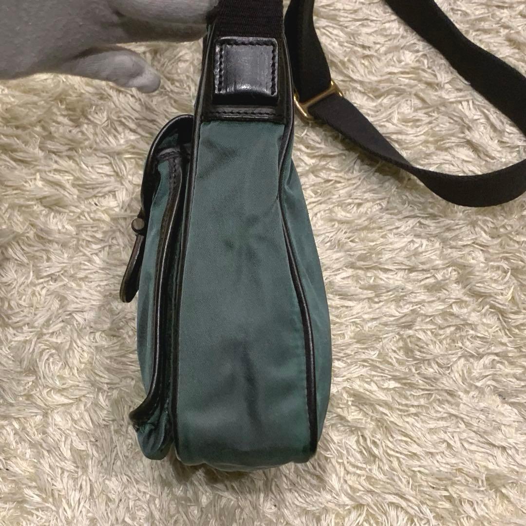 極美品✨フェリージ ショルダーバッグ 廃盤品 クロスボディ ナイロン グリーン