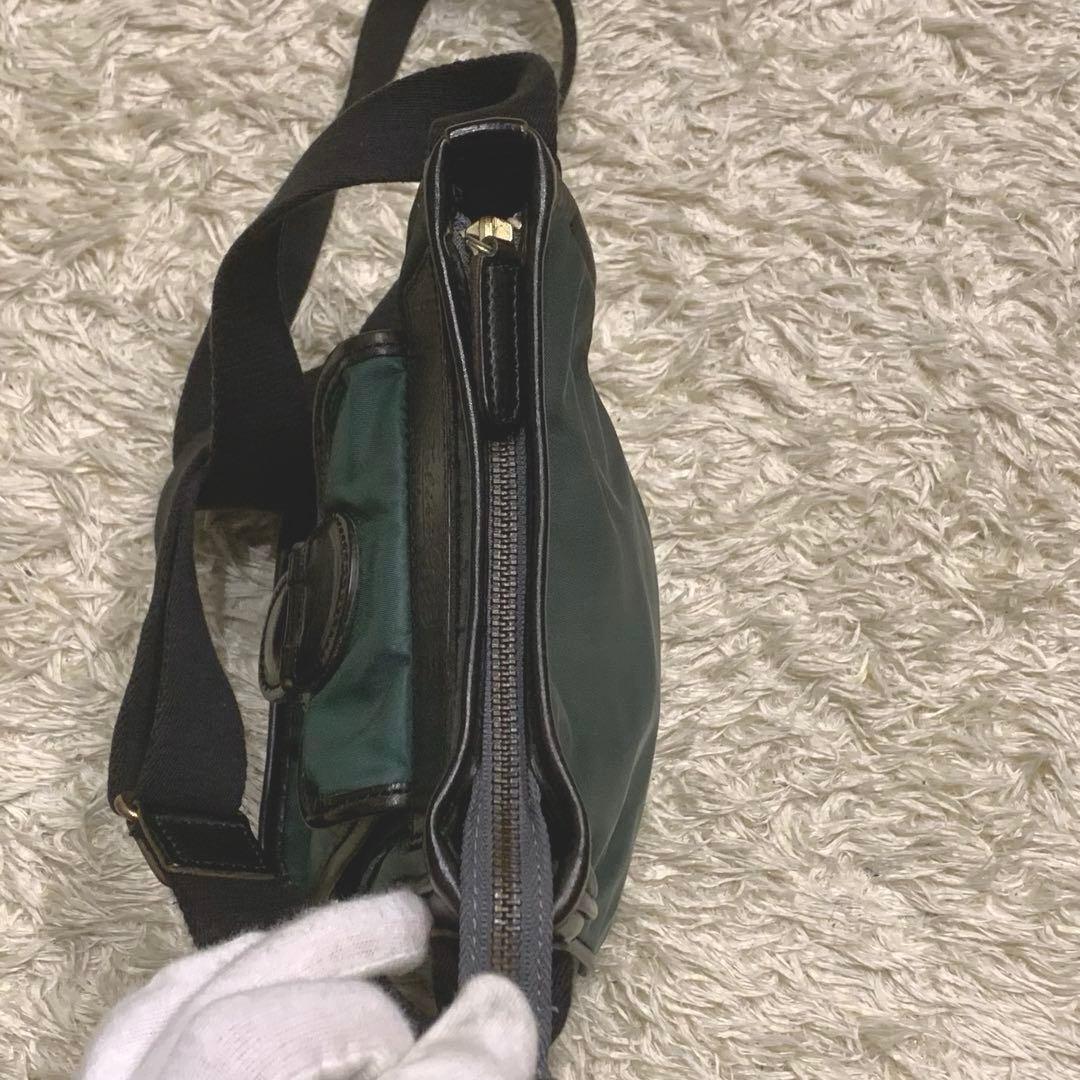 極美品✨フェリージ ショルダーバッグ 廃盤品 クロスボディ ナイロン グリーン