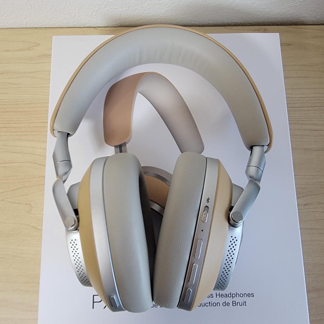 【ほぼ新品】Bowers & Wilkins Px8