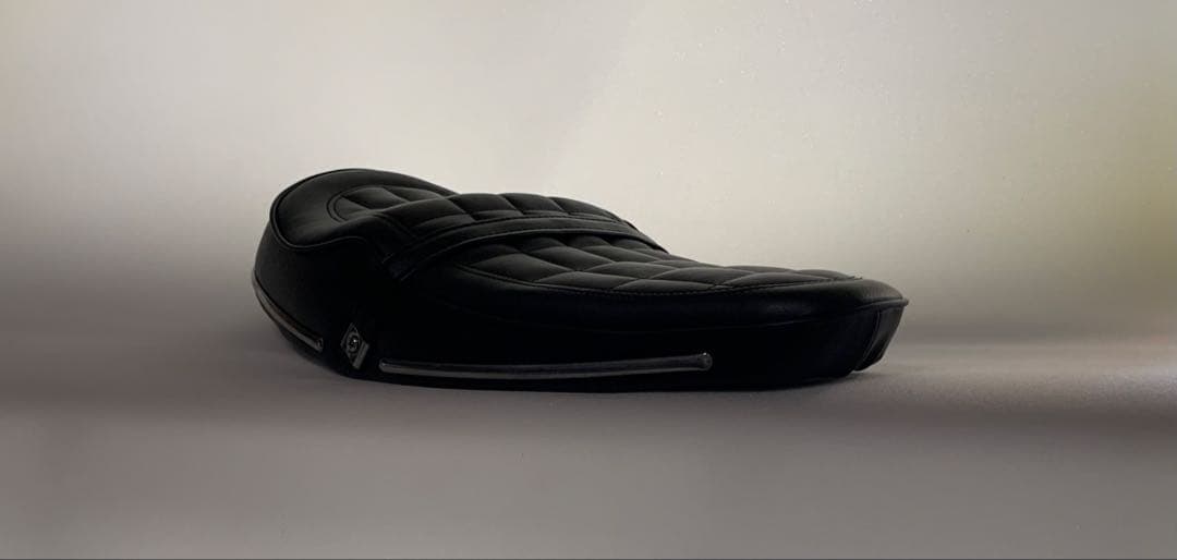 シ*ー様 即購入は控えてください。シャリーシート　CB風！書類入ケース　当時ベー