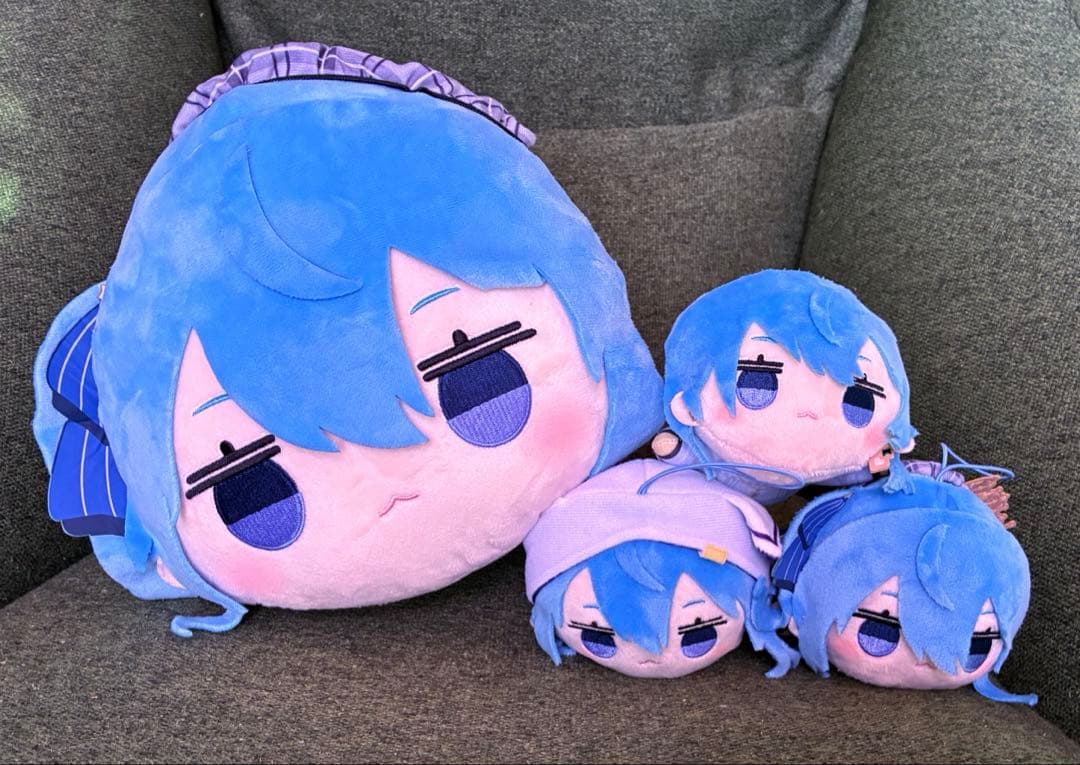 ホロライブ 寝そべり ぬいぐるみ　星街すいせい　 4点　セット