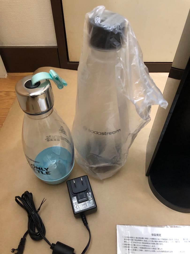 未使用　ソーダストリーム E-TERRA（E-テラ）ボトル2本付き
