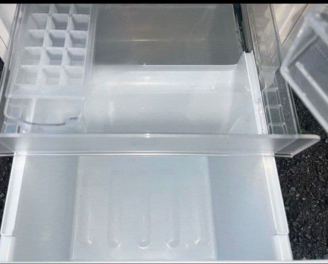 ヤマダ冷凍冷蔵庫　156L省エネ設計自動霜取り機能付き 2023年製