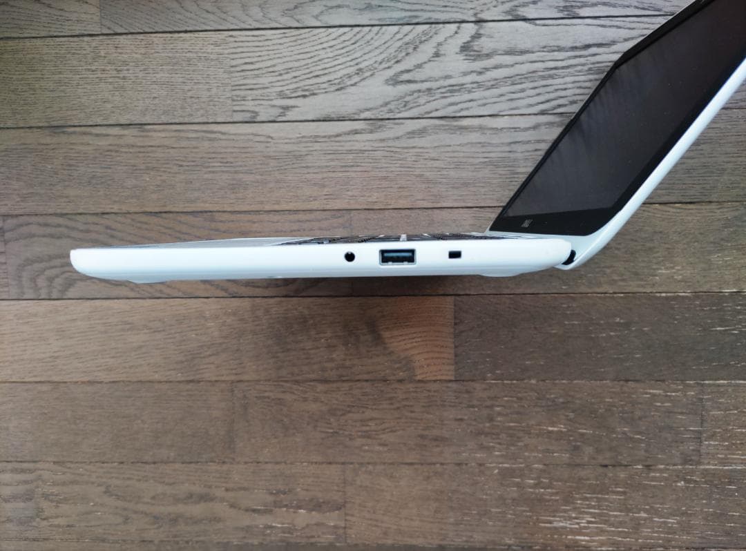 使用時間少　小型ノート　 Win11 　マイクロソフトオフィス2019　SSD