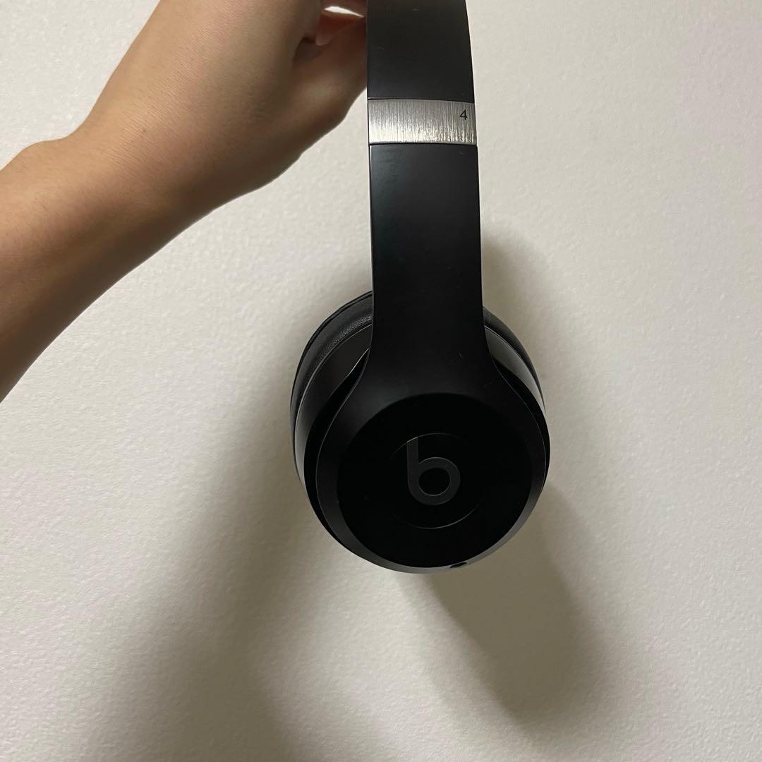 Beats Solo 4 beatsワイヤレスヘッドホン　black