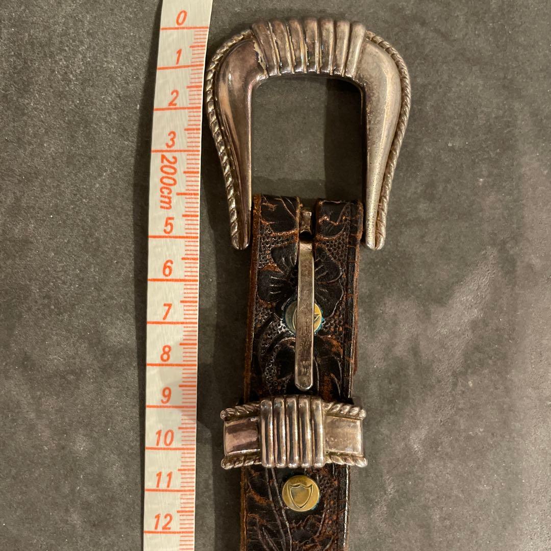 入手困難【15周年記念モデル】ターコイズ×スタッズ プンターレ型押しレザーベルト