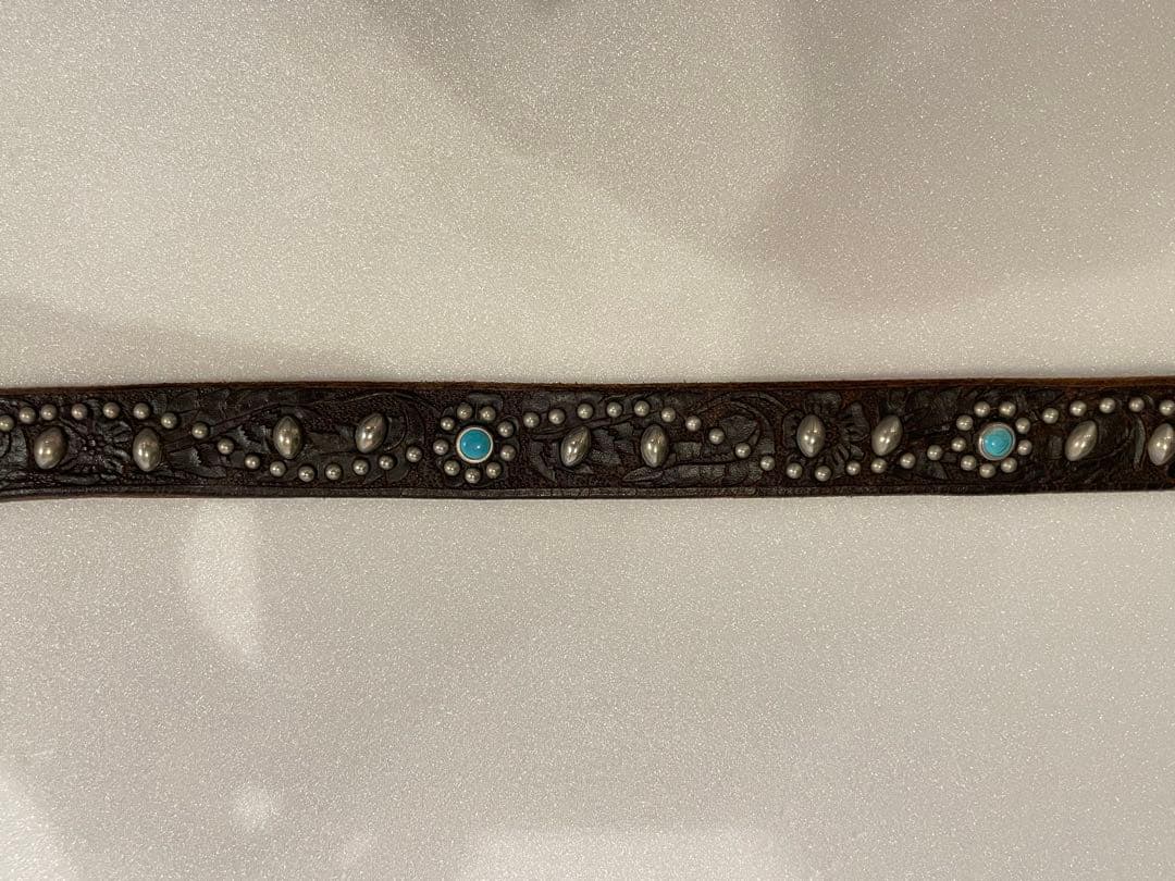 入手困難【15周年記念モデル】ターコイズ×スタッズ プンターレ型押しレザーベルト