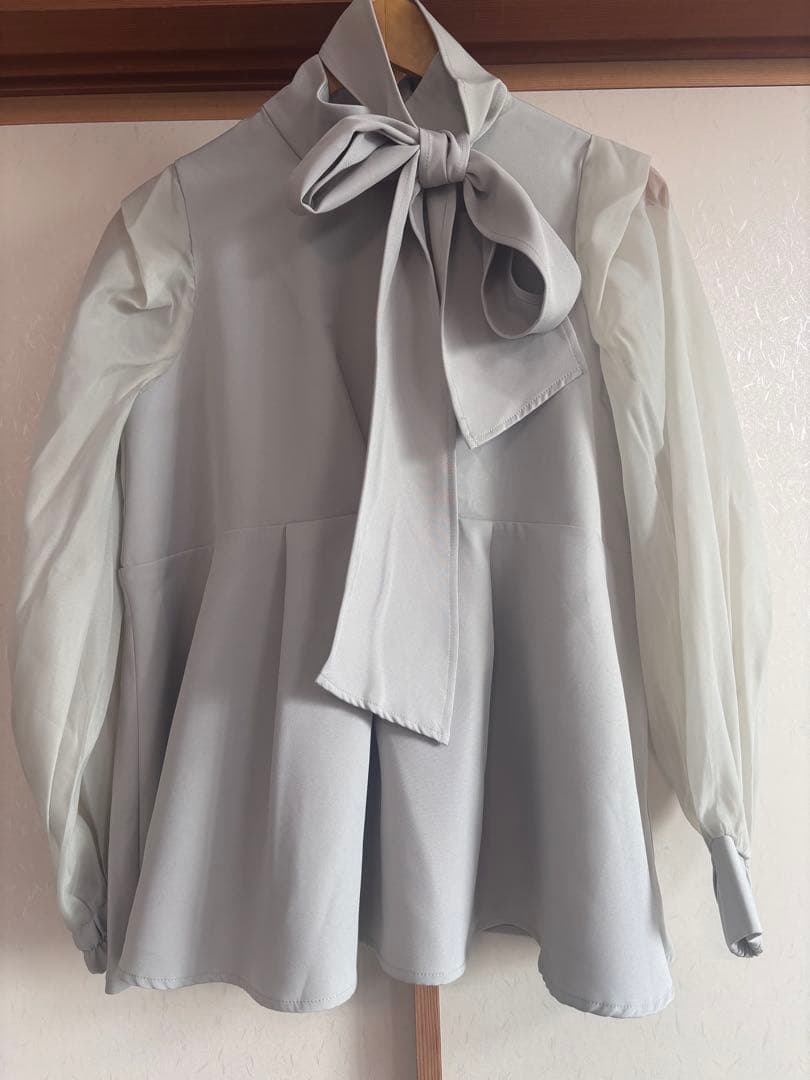 未使用近　オーガンジースリーブタックフレアトップステーパードパンツ　LL