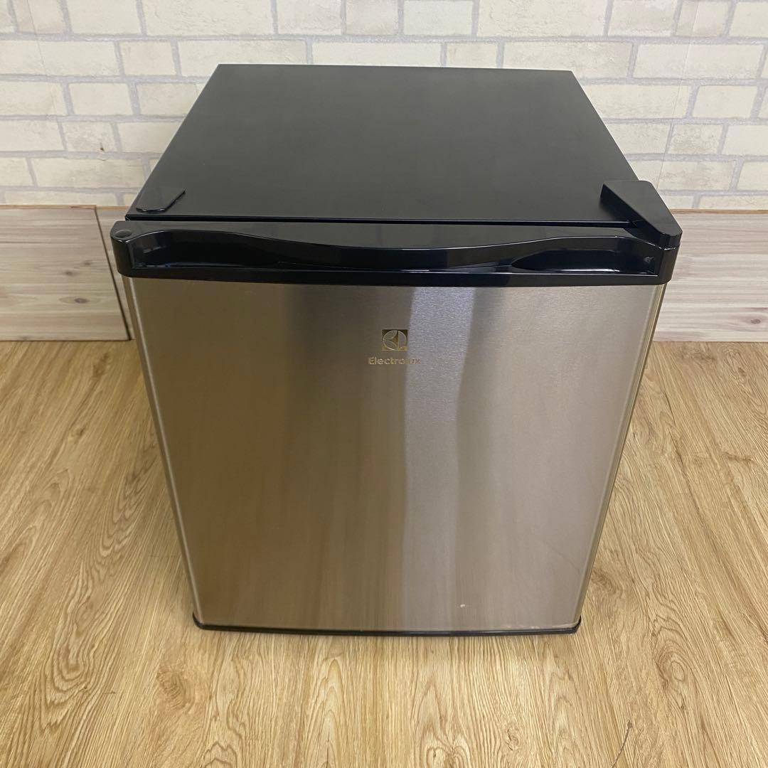 エレクトロラックス 45L１ドア冷蔵庫 ERB0500SA-RJP 2016年製