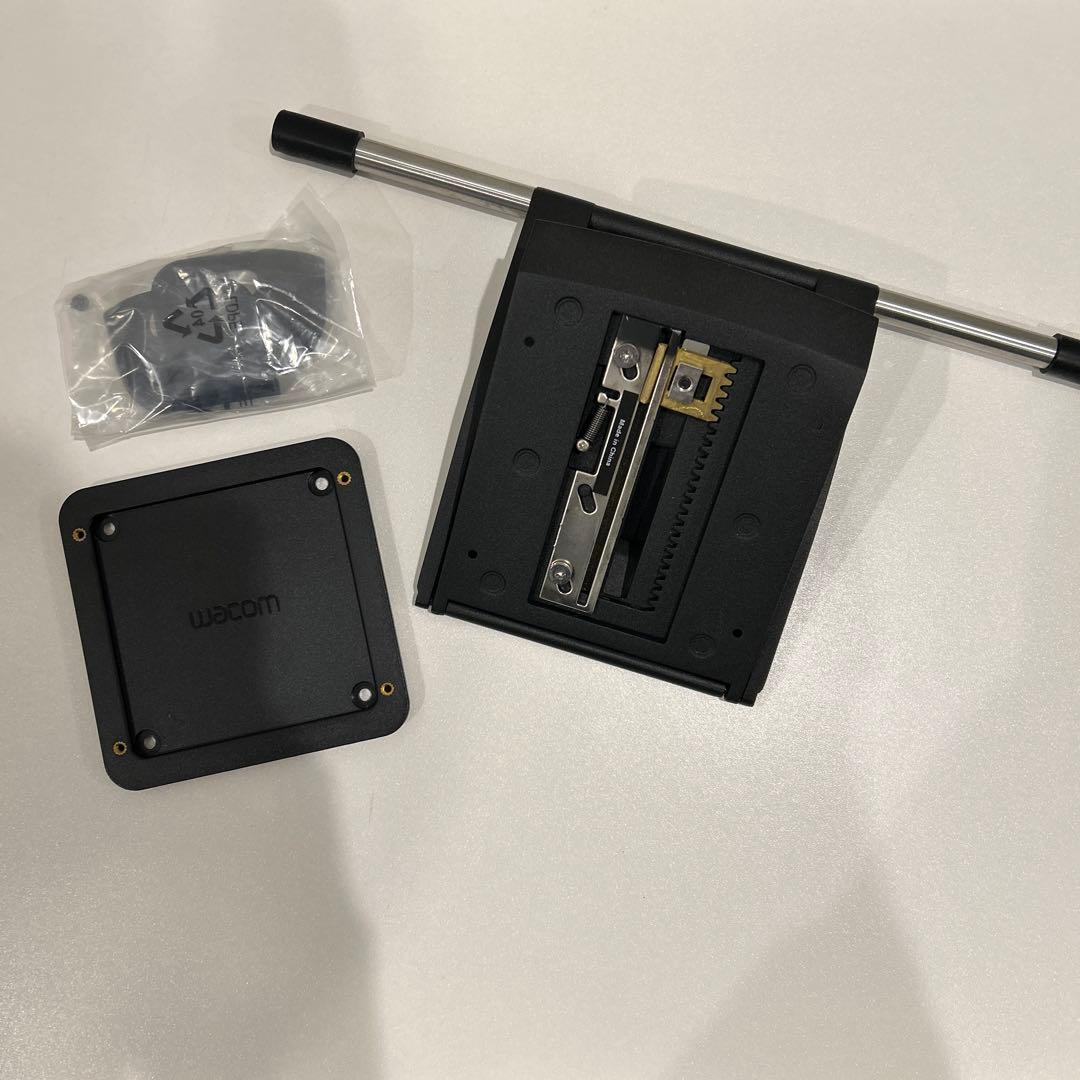 【一日限定】Wacom Cintiq 16 本体と専用スタンド ACK620K