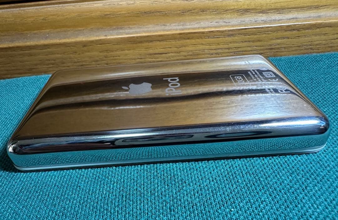 きれいiPod Classic 5.5世代 MA444 30GB新品のバッテリー