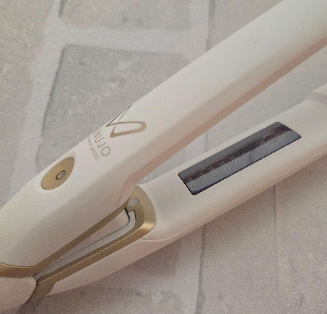 【値下げ】KINUJO ストレートヘアアイロン ホワイト