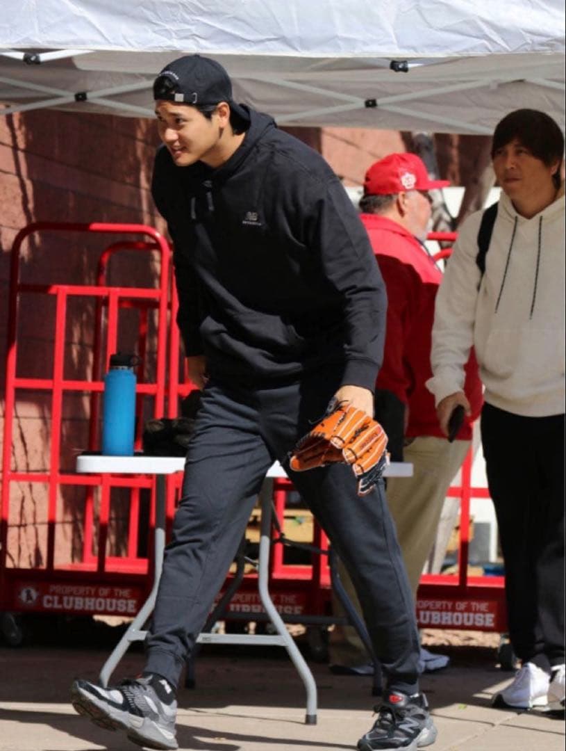 大谷翔平着用モデルNew Balance U9060BLK 27cm