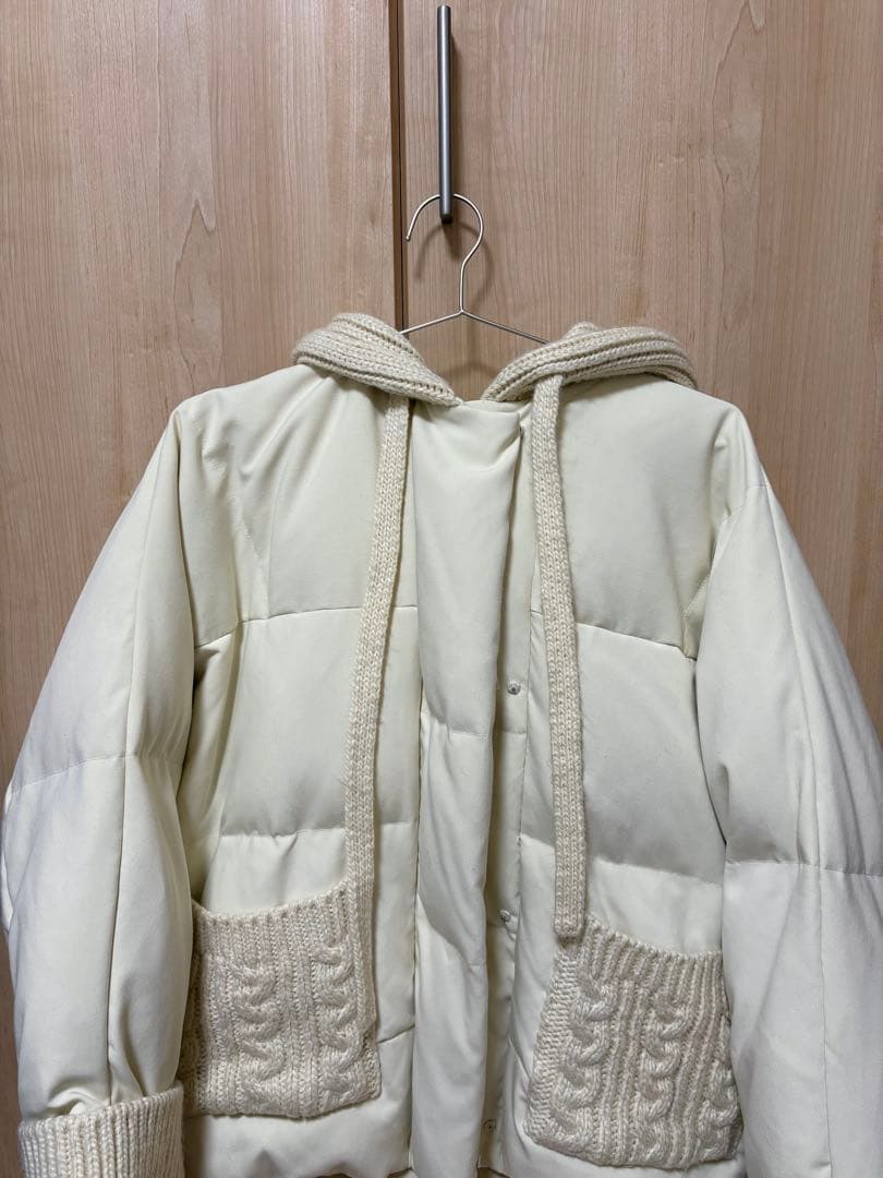 pinue ニットコンビダウンジャケット　オフホワイト