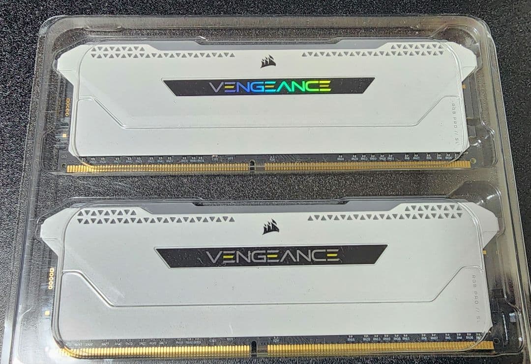 メモリー CORSAIR VENGEANCE RGB PRO SL DDR4 16GBx2