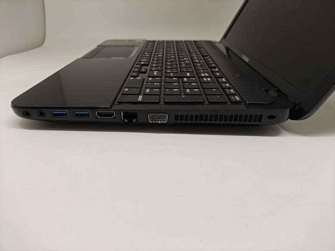 【東芝】爆速 Corei7/新品SSD256GB ノートパソコン 8GB F1