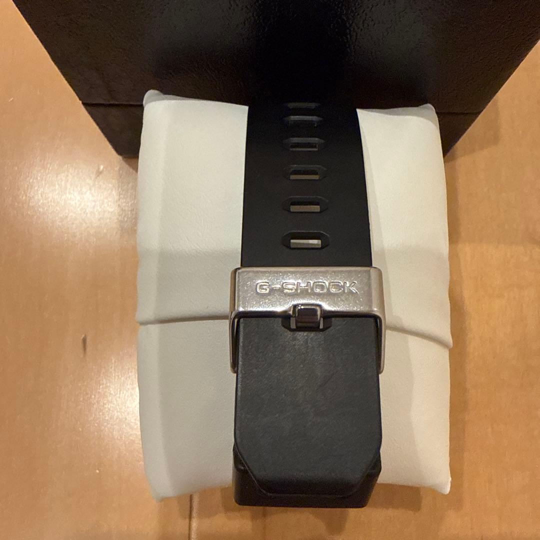 中古品　カシオ　G-SHOCK GAW-100B 電波ソーラー腕時計