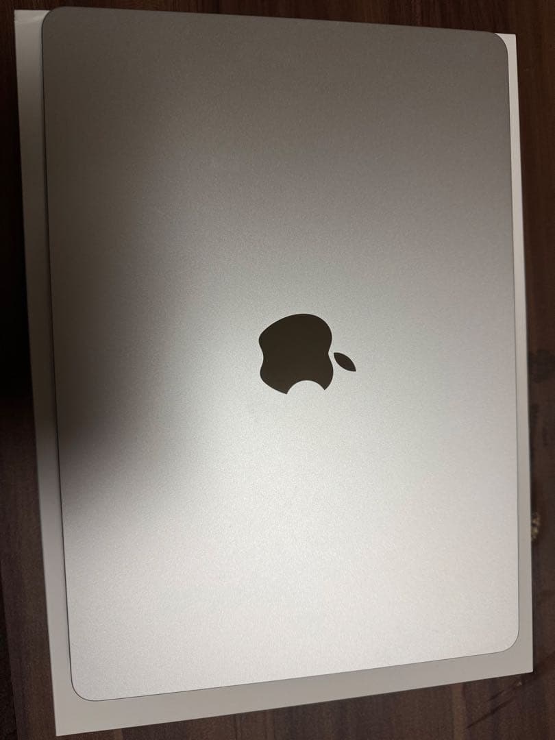 Apple MacBook Air M3 2024 13インチ