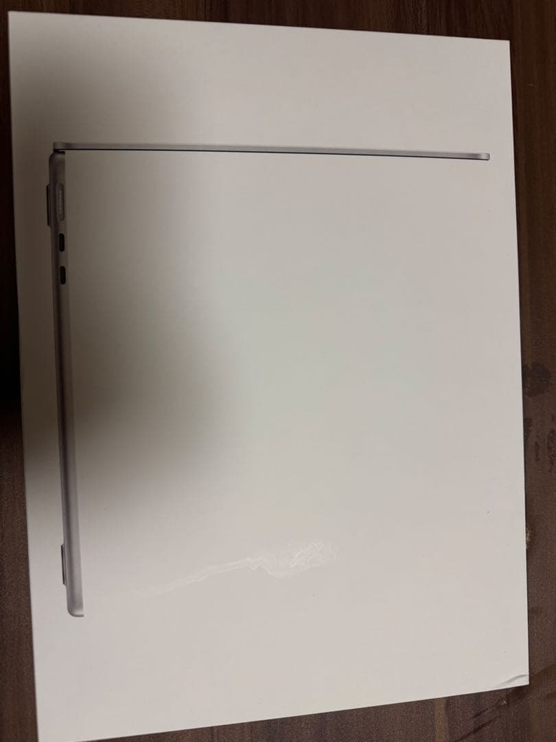 Apple MacBook Air M3 2024 13インチ