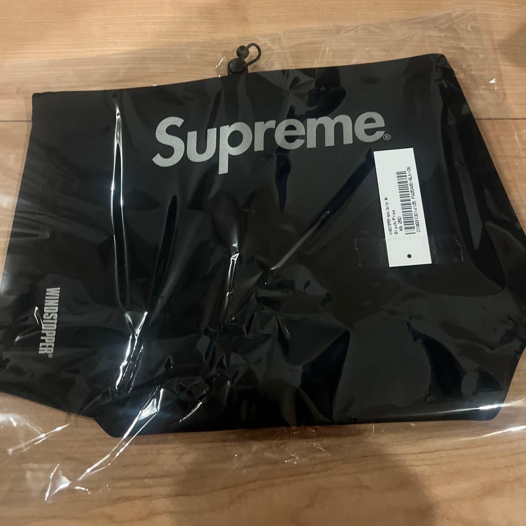 Supreme WINDSTOPPER® Neck Gaiter Black