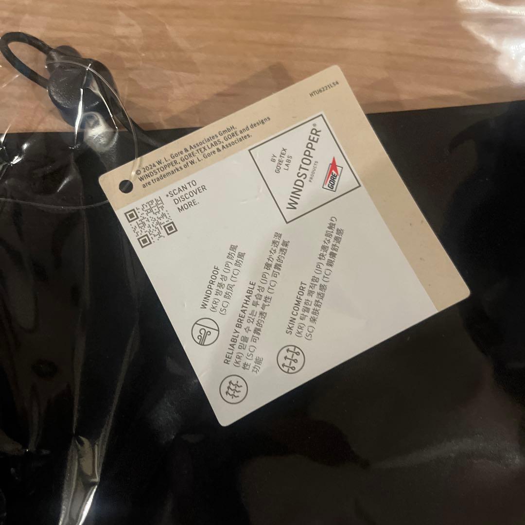 Supreme WINDSTOPPER® Neck Gaiter Black