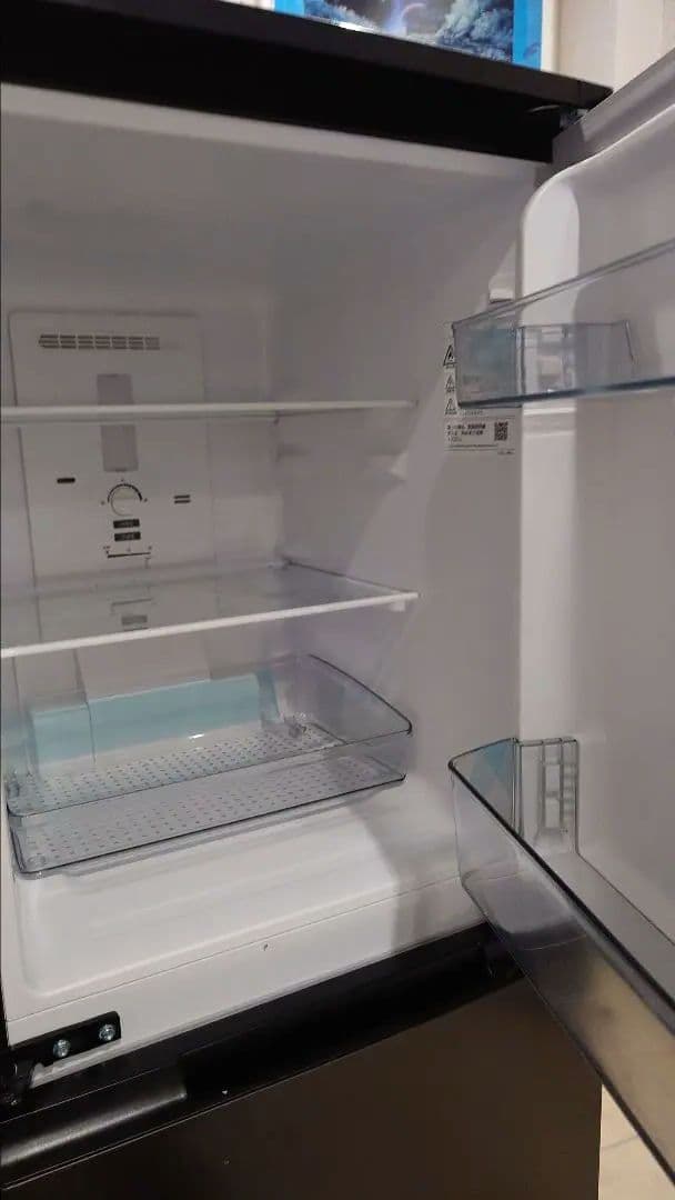 SHARP　独り暮らし用冷蔵庫　152L 2024年製品で新しい