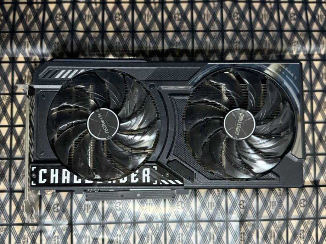 グラフィックボード・グラボ・ビデオカード ASRock Radeon RX9060XT CL 16GO