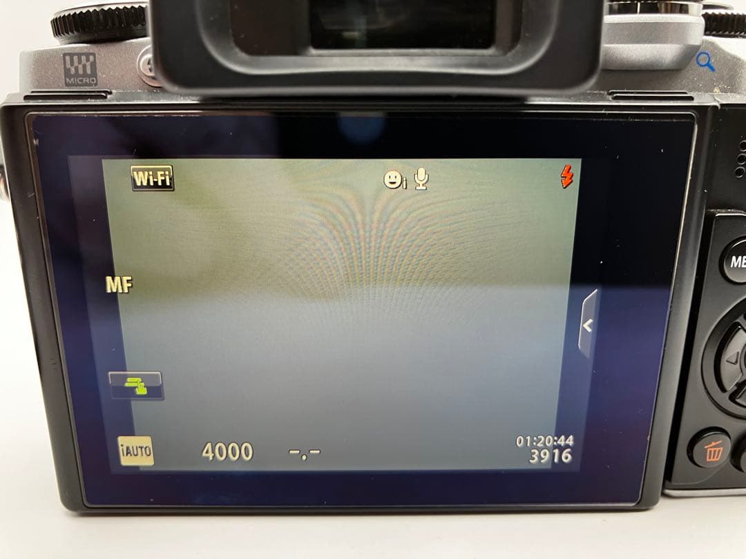 OLYMPUS OM-D E-M10 ミラーレス一眼カメラ　シャッター9629回