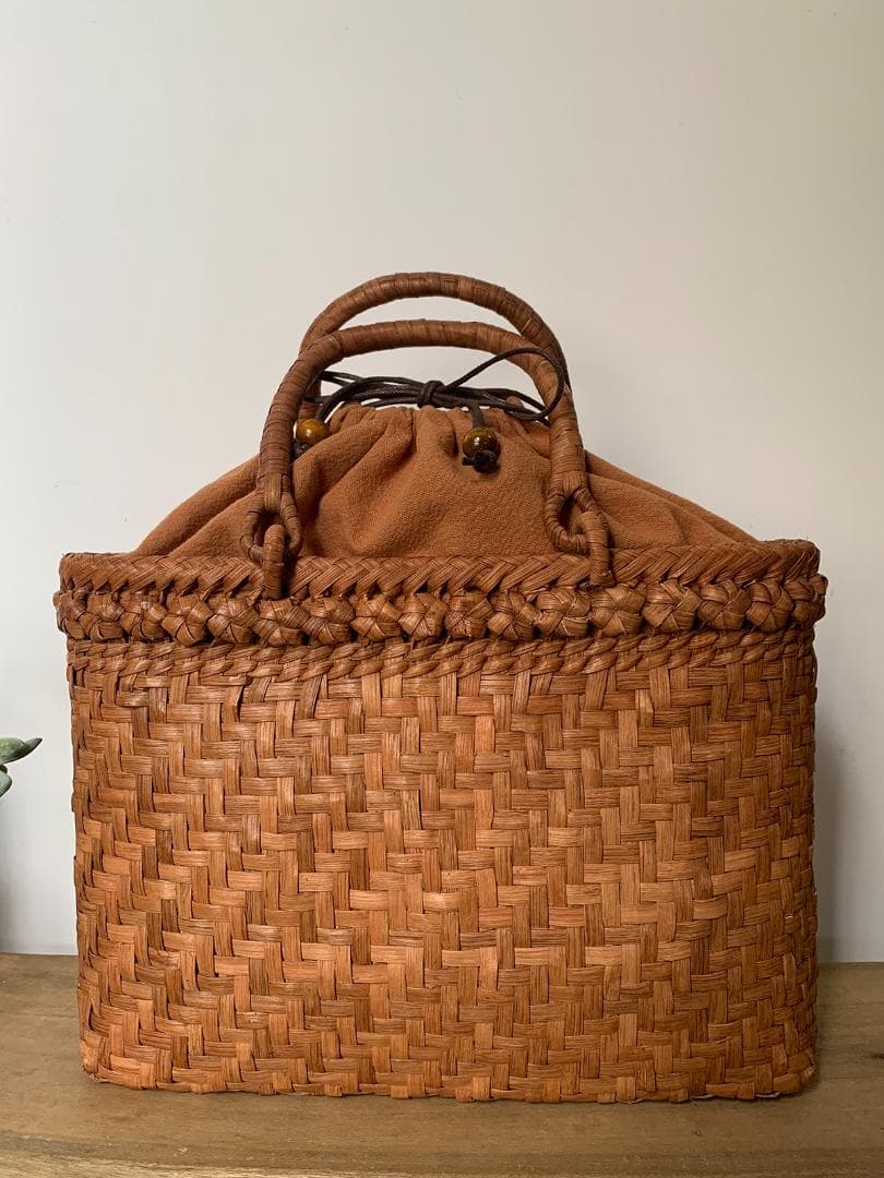 山葡萄 かごバッグ 六角花結び編み 網代編み 変則二重編み 手提げ 内布付き