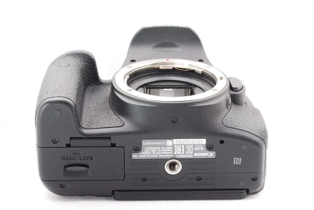 Canon EOS kiss x8i Wi-Fi機能搭載！届いてすぐ使える♪