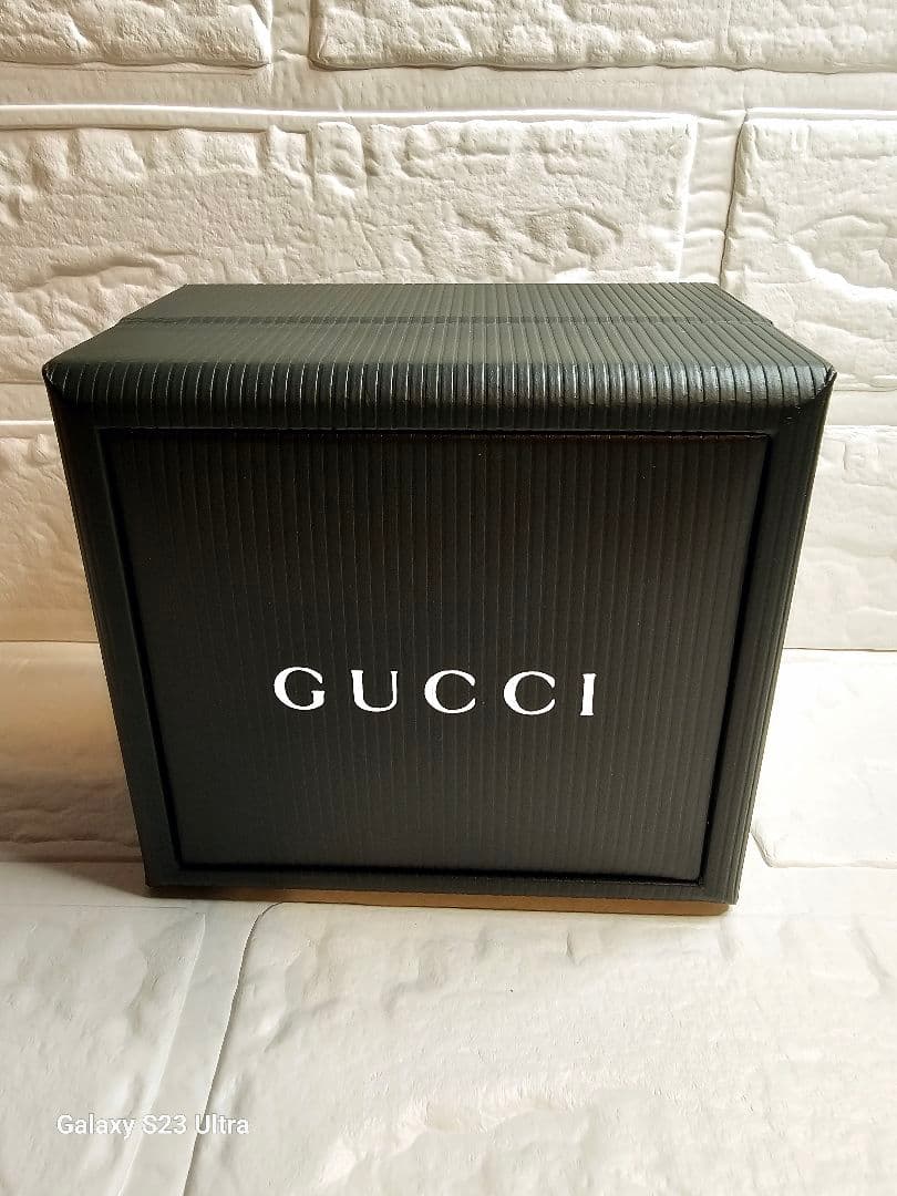 GUCCI グッチ 1500L レディース腕時計 シルバー バングルタイプ