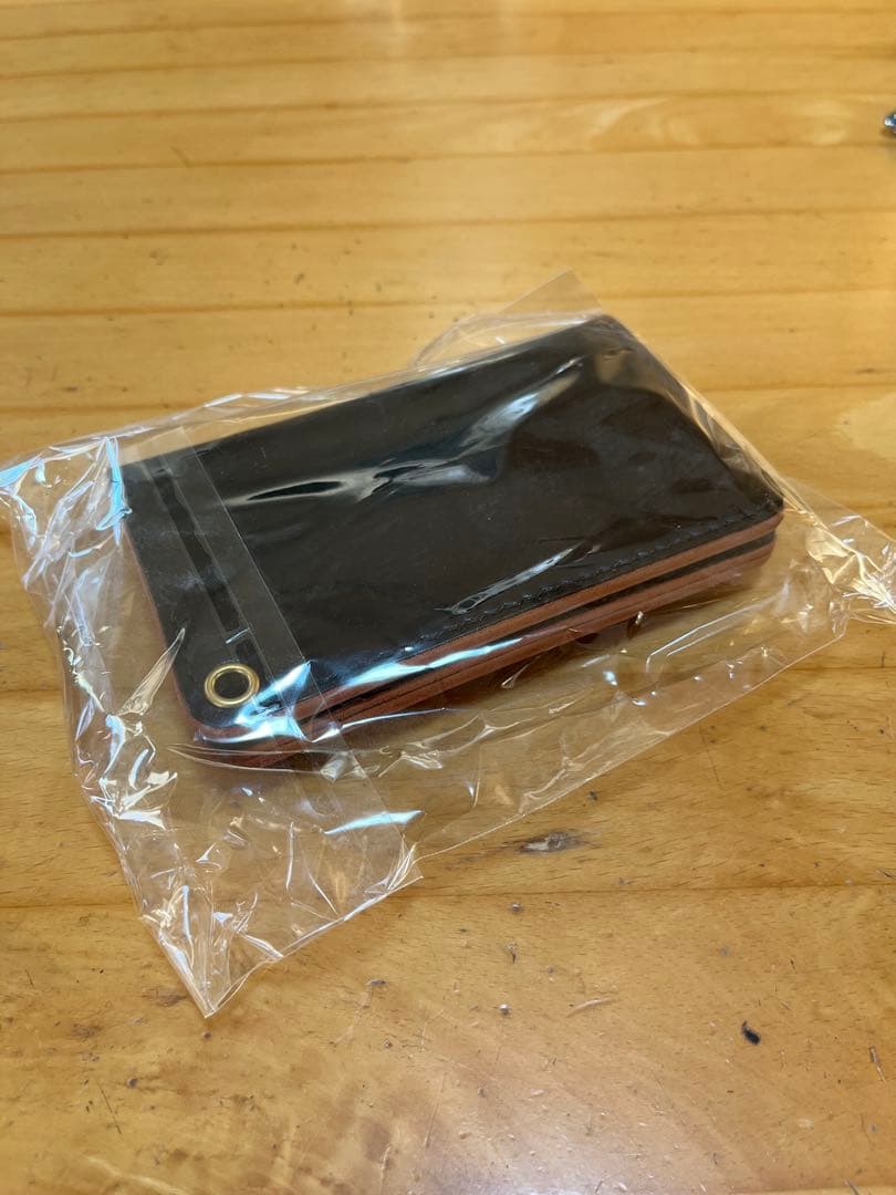 昭南ベンズ丘染め 茶芯ブラック トラッカーウォレット ブラス 未使用